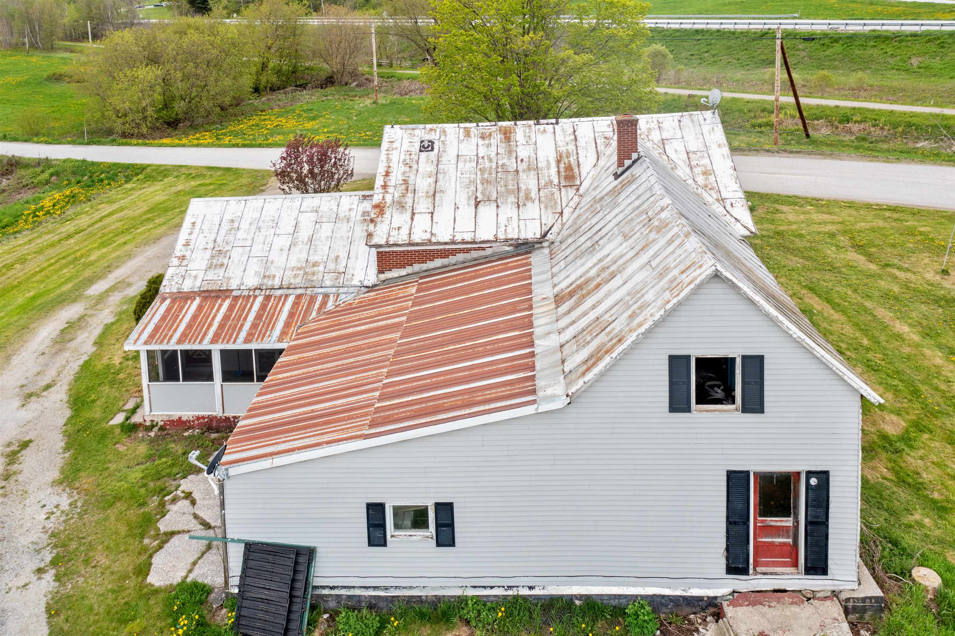 560 River Road Berkshire, VT 05447 - Photo 13 of 40