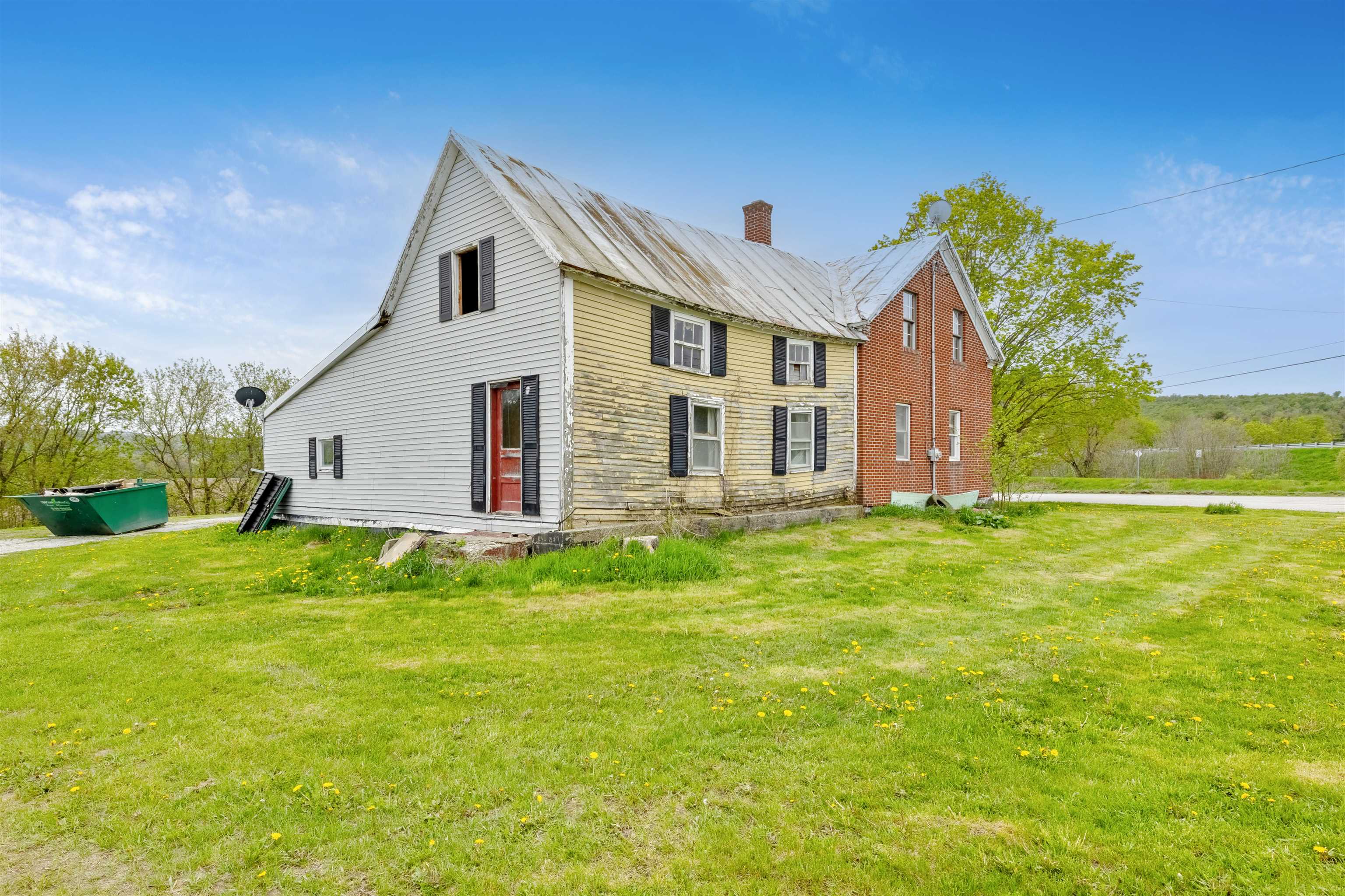 560 River Road Berkshire, VT 05447 - Photo 16 of 40