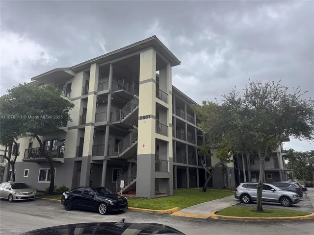 $2,500 | 2801 Riverside Drive, Unit 402S, Coral Springs, FL 33065