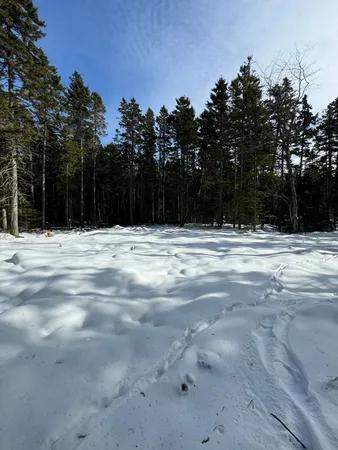 $98,000 | 12 Jamestown Road, Vinalhaven, ME 04863