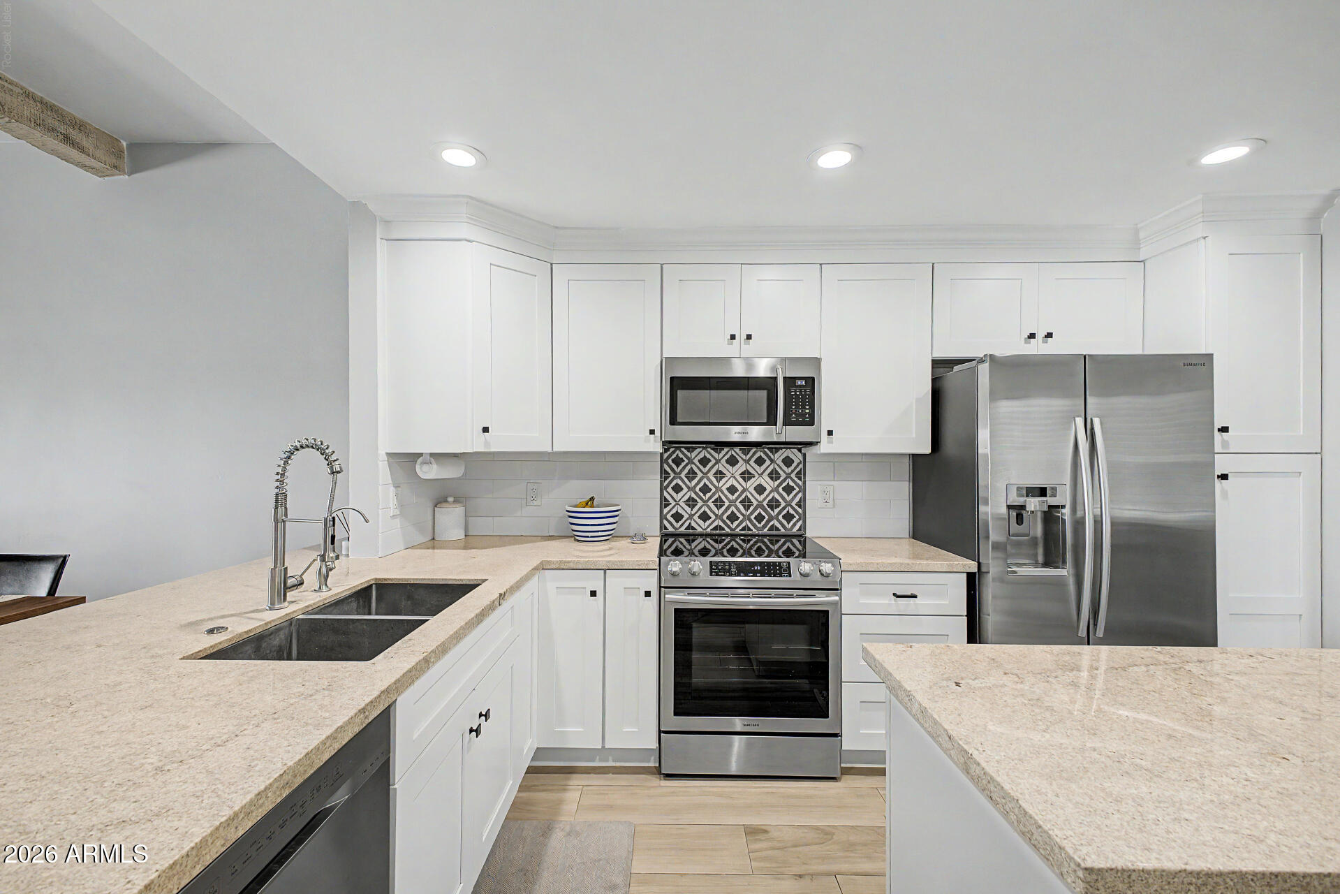 7972 East Cactus Wren Road Scottsdale, AZ 85250 - Photo 8 of 45 Kitchen