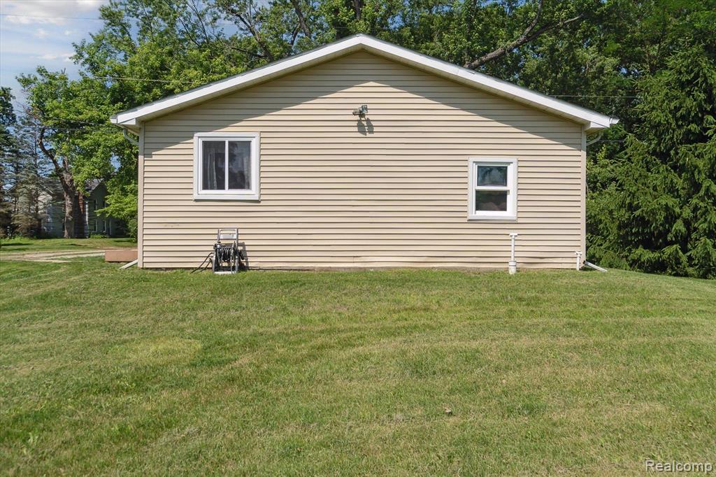 1746 Gulley Road Howell, MI 48843 - Photo 33 of 40