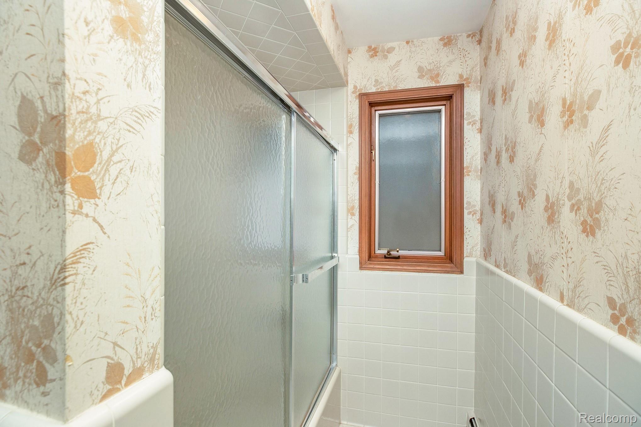 3779 Gotfredson Road Plymouth, MI 48170 - Photo 29 of 33 SHOWER IN MAIN BATH