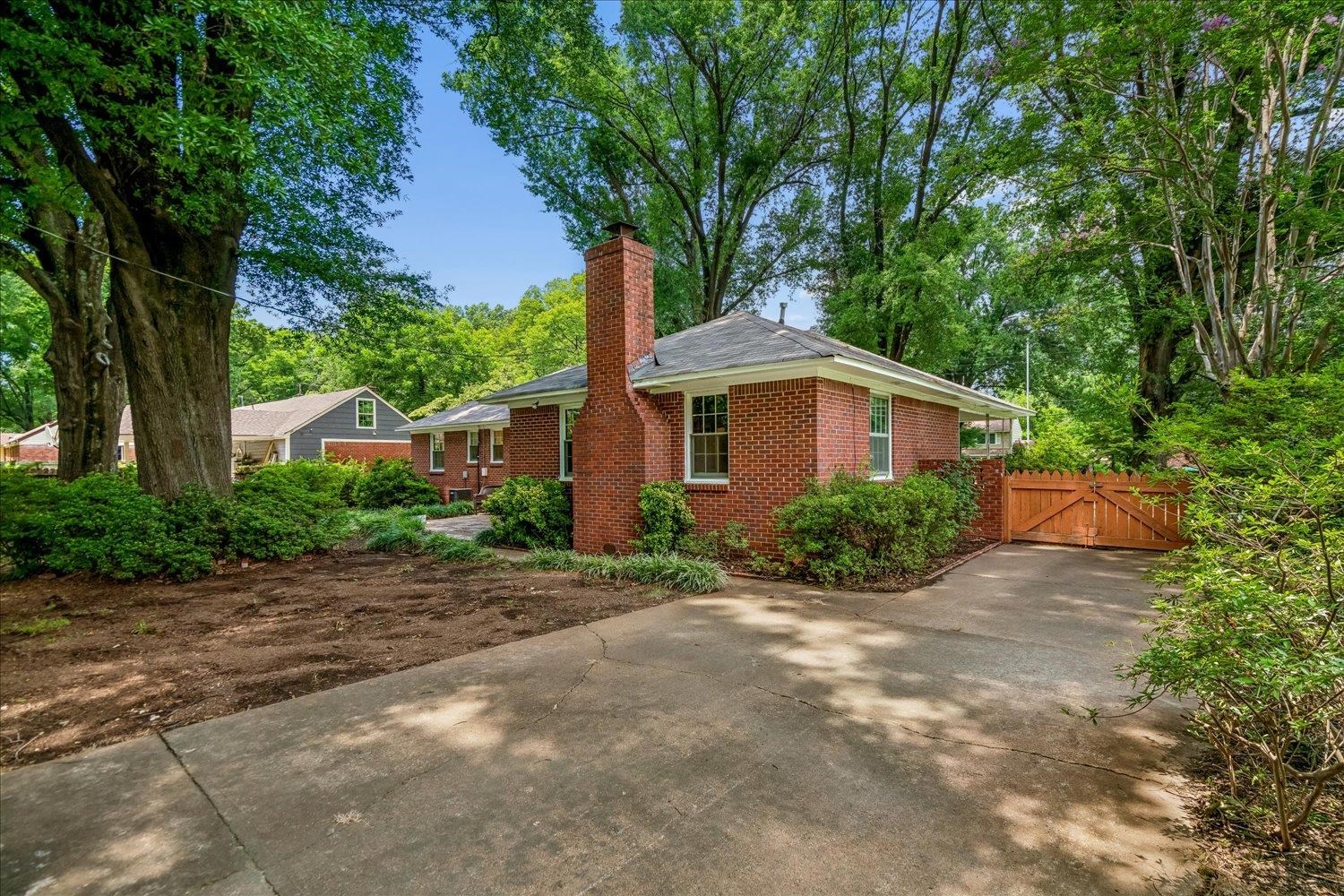 1547 Old Hickory Road Memphis, TN 38116 - Photo 5 of 33 Gallery Image 5