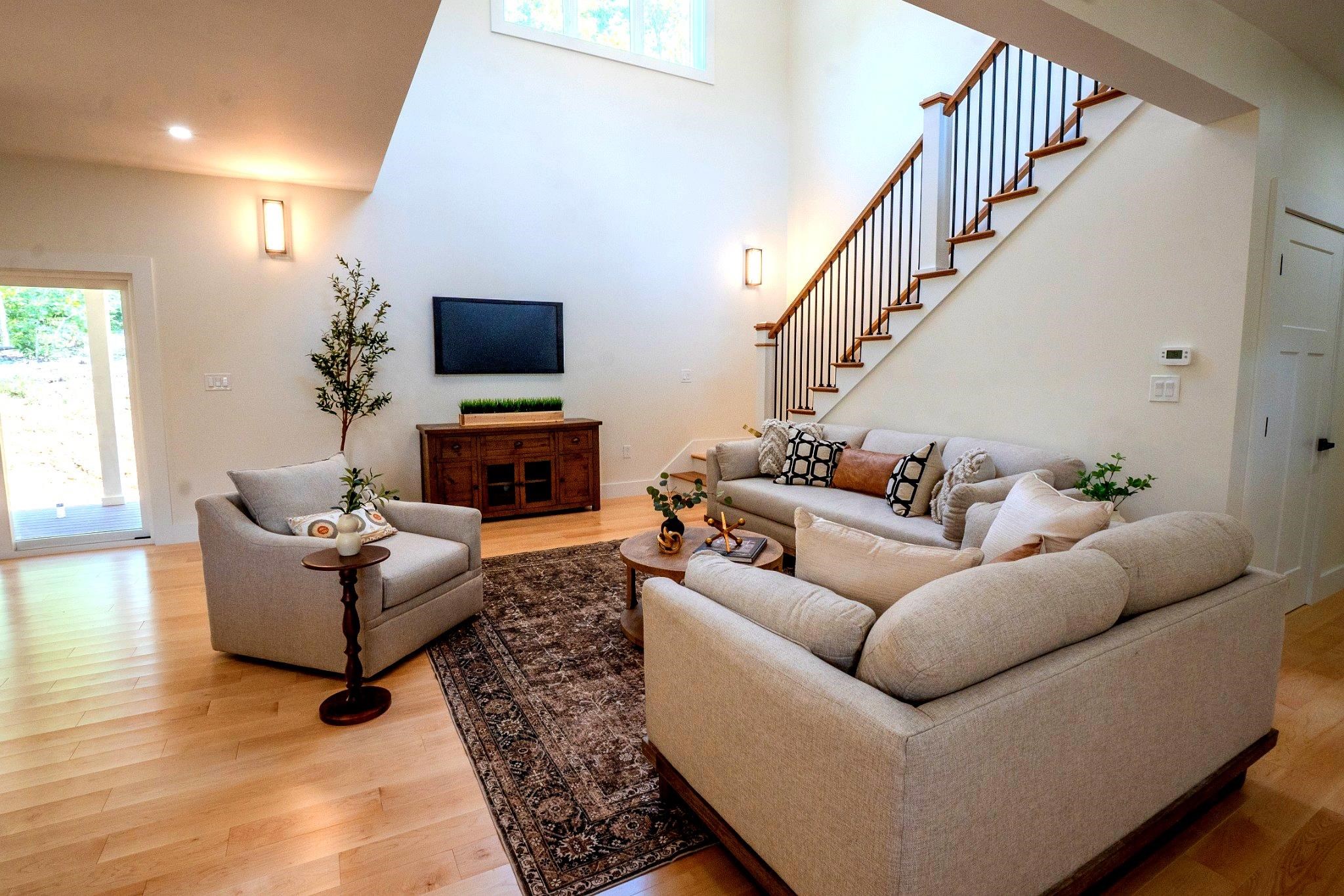55 Indian Rock Road Bedford, NH 03110 - Photo 13 of 42