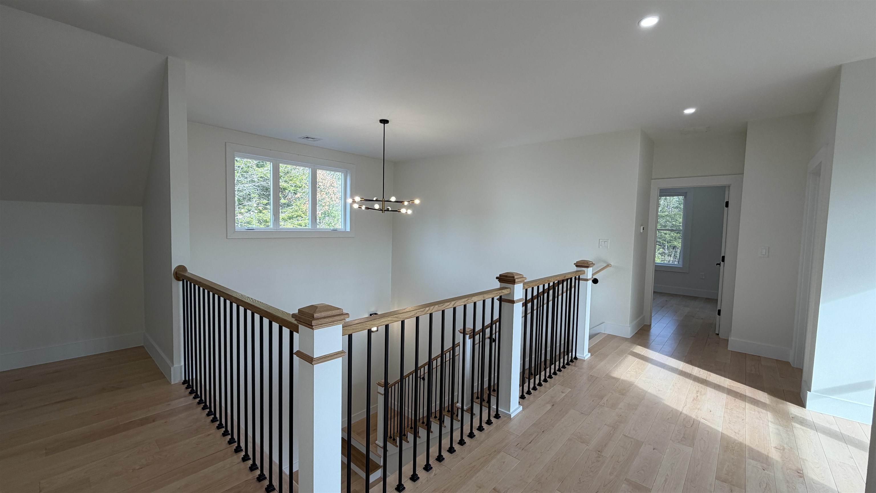 55 Indian Rock Road Bedford, NH 03110 - Photo 5 of 42