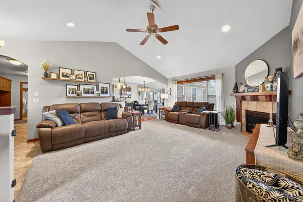 $689,000 | W7122 Hillview Road, Greenville, WI 54942