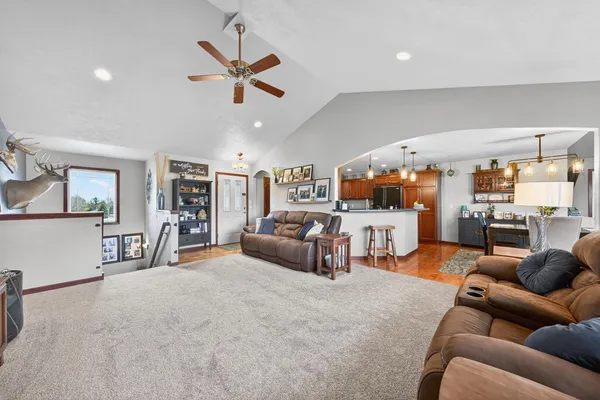 $689,000 | W7122 Hillview Road, Greenville, WI 54942