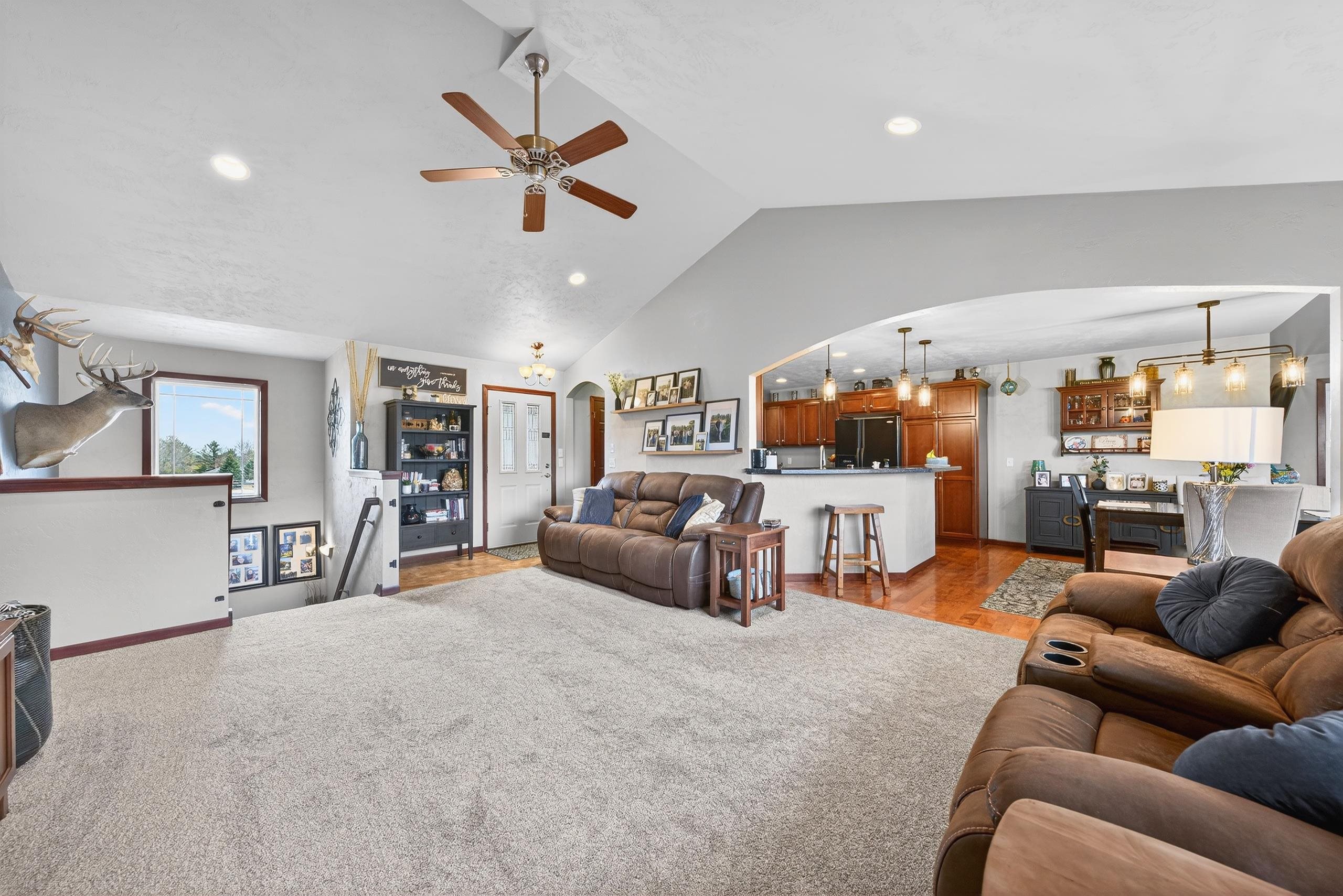 W7122 Hillview Road Greenville, WI 54942 - Photo 18 of 50