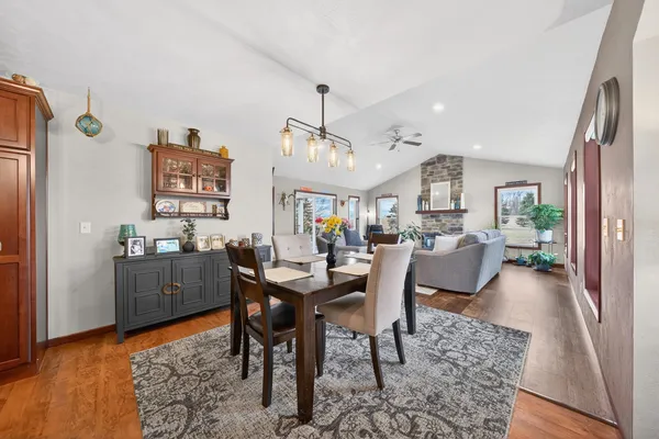 $689,000 | W7122 Hillview Road, Greenville, WI 54942