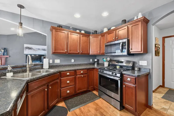 $689,000 | W7122 Hillview Road, Greenville, WI 54942