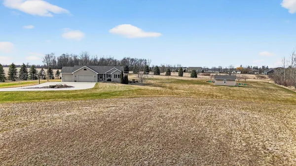 $689,000 | W7122 Hillview Road, Greenville, WI 54942