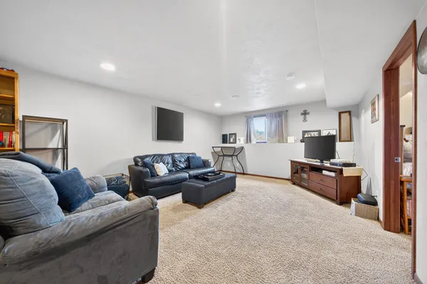 $689,000 | W7122 Hillview Road, Greenville, WI 54942