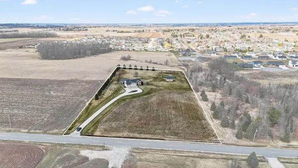 $689,000 | W7122 Hillview Road, Greenville, WI 54942