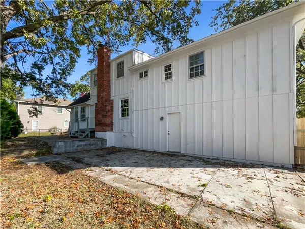 $358,000 | 9432 Carter Drive, Overland Park, KS 66212