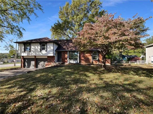$358,000 | 9432 Carter Drive, Overland Park, KS 66212