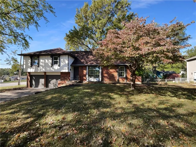 $365,000 | 9432 Carter Drive, Overland Park, KS 66212