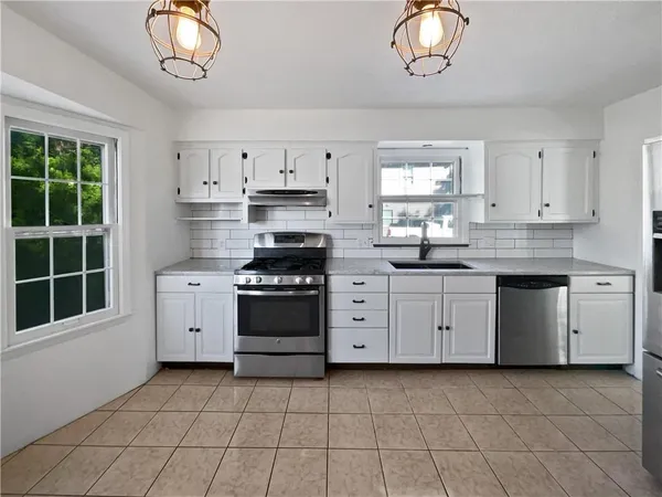 $358,000 | 9432 Carter Drive, Overland Park, KS 66212