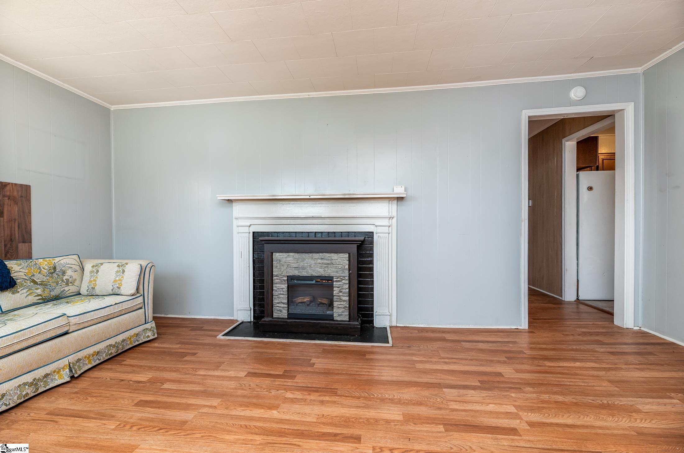 210 Pendleton Road Greenville, SC 29611 - Photo 5 of 26