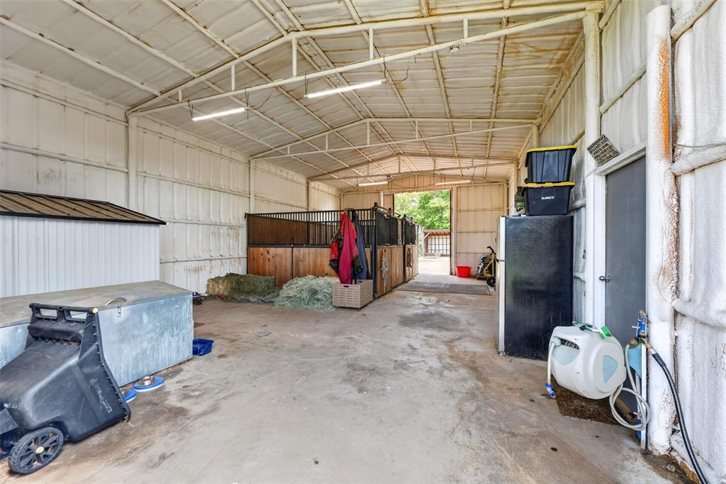 1102 Old Base Road Aurora, TX 76078 - Photo 33 of 37