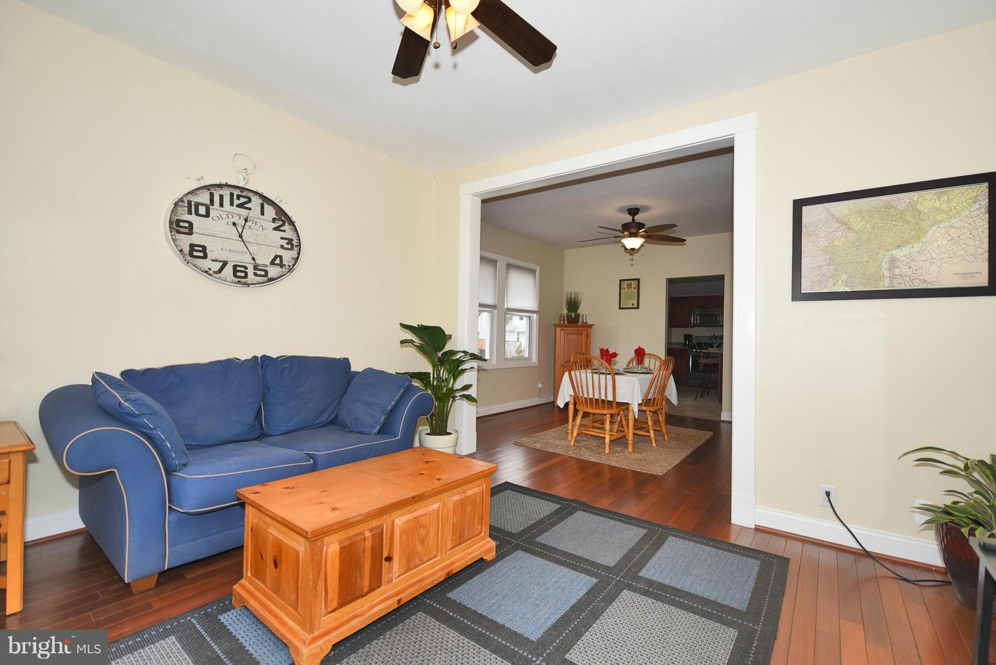 710 Elmwood Road Baltimore, MD 21206 - Photo 3 of 30 a living room with furniture and a table