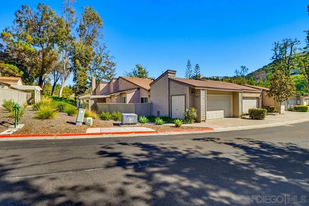 5571 Adobe Falls Road, Unit D San Diego, CA 92120 - Photo 11 of 60