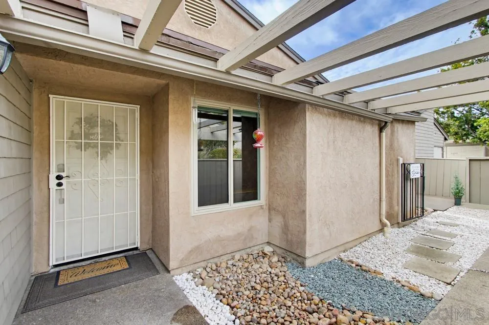 5571 Adobe Falls Road, Unit D San Diego, CA 92120 - Photo 13 of 60