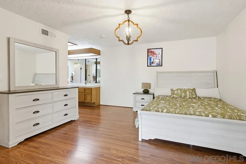 5571 Adobe Falls Road, Unit D San Diego, CA 92120 - Photo 28 of 60