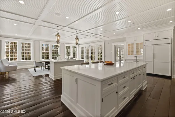$7,895,000 | 4 Cherry Blossom Lane, Greenwich, CT 06831