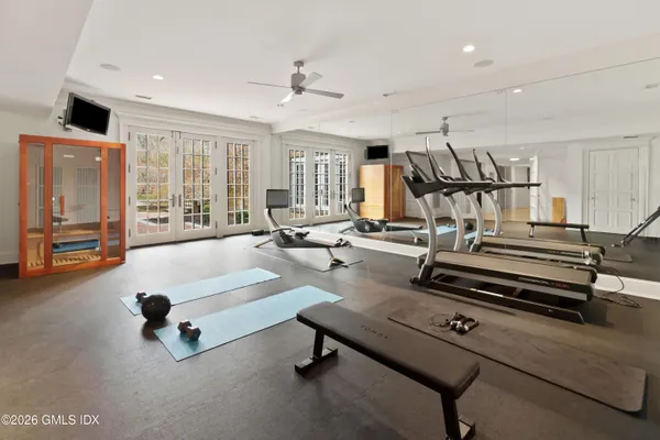 $7,895,000 | 4 Cherry Blossom Lane, Greenwich, CT 06831