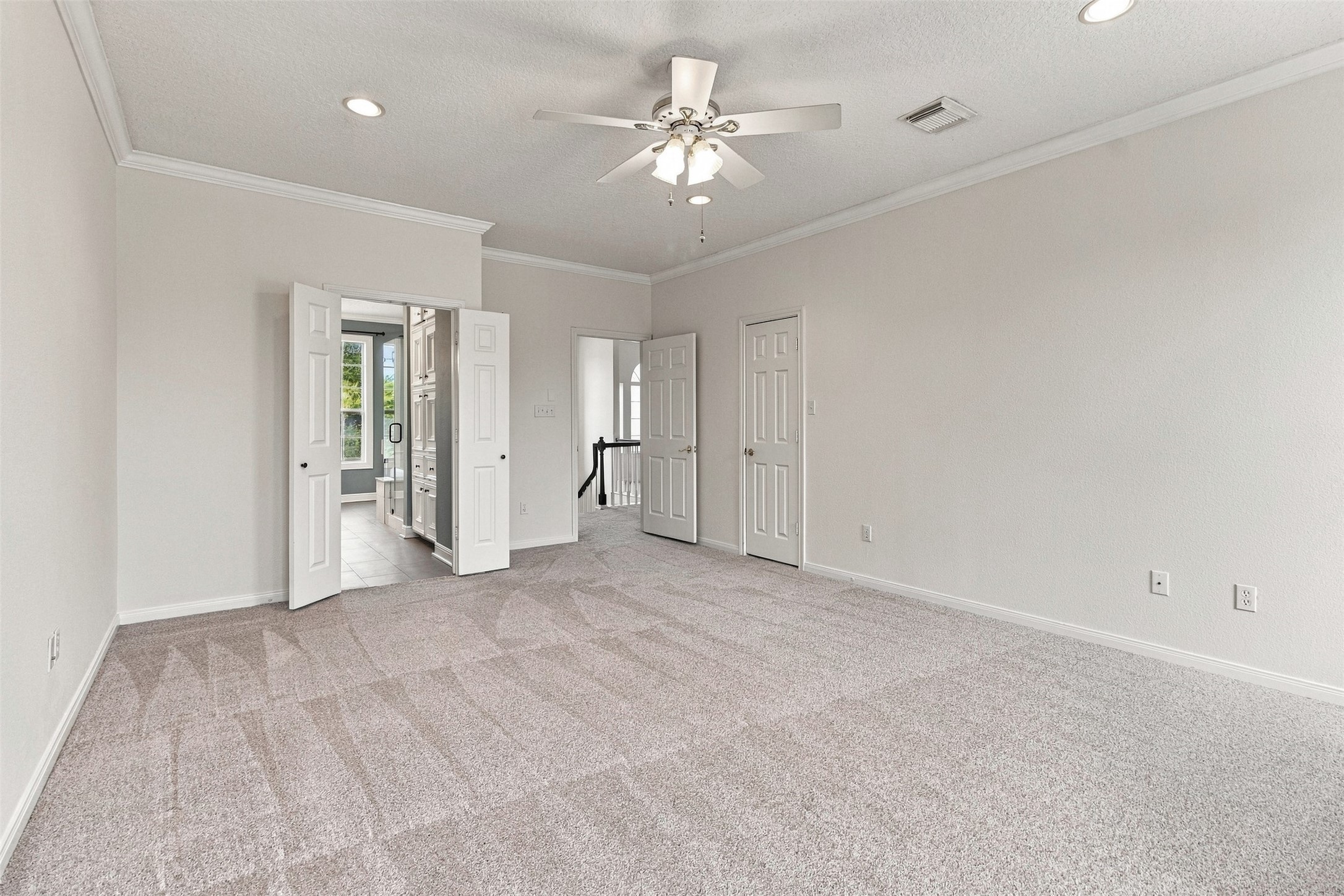 101 Rustic Lane Friendswood, TX 77546 - Photo 24 of 44 Gallery Image 24