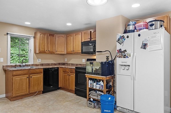 166 Doyle Road Holden, MA 01520 - Photo 29 of 42 Gallery Image 29