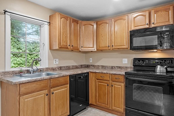 166 Doyle Road Holden, MA 01520 - Photo 31 of 42 Gallery Image 31
