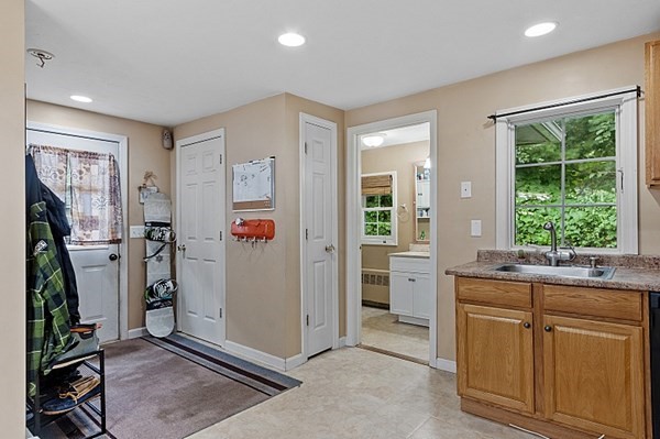 166 Doyle Road Holden, MA 01520 - Photo 35 of 42 Gallery Image 35