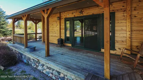 $995,000 | 507 West Elkhorn Drive, Star Valley Ranch, WY 83127