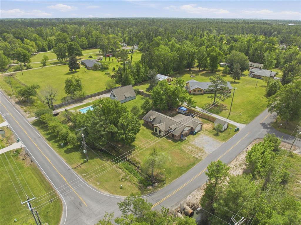 1817 Hollis Road Westlake, LA 70669 - Photo 3 of 18