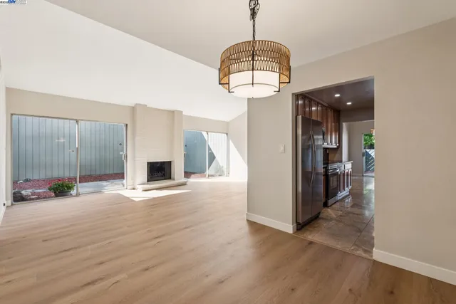 $999,000 | 1042 Mangrove Lane, Alameda, CA 94502