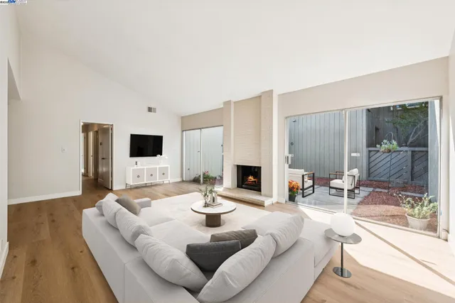 $999,000 | 1042 Mangrove Lane, Alameda, CA 94502