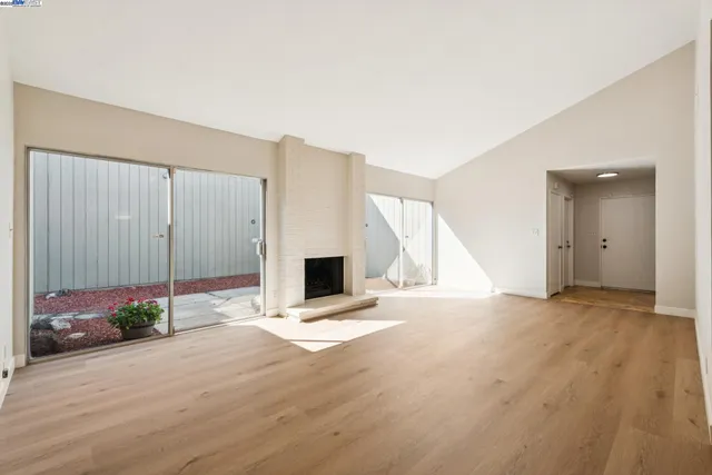 $999,000 | 1042 Mangrove Lane, Alameda, CA 94502