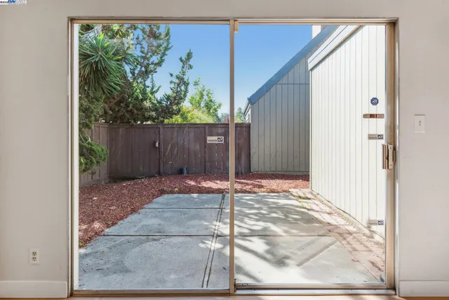 $999,000 | 1042 Mangrove Lane, Alameda, CA 94502