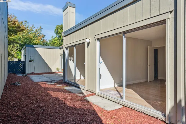 $999,000 | 1042 Mangrove Lane, Alameda, CA 94502