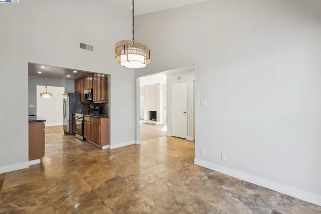 $999,000 | 1042 Mangrove Lane, Alameda, CA 94502