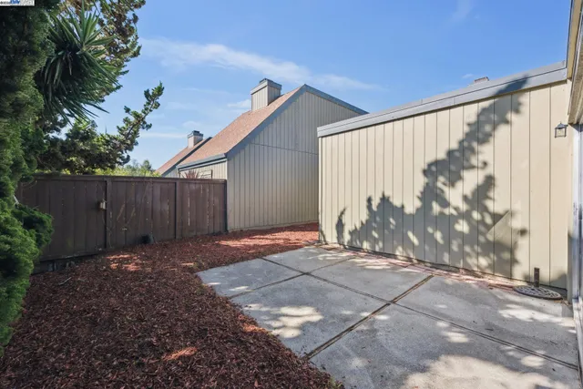 $999,000 | 1042 Mangrove Lane, Alameda, CA 94502