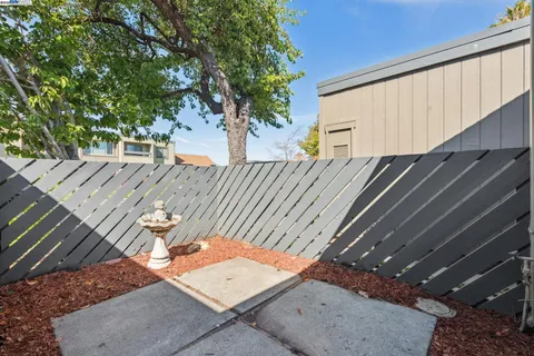 $949,000 | 1042 Mangrove Lane, Alameda, CA 94502