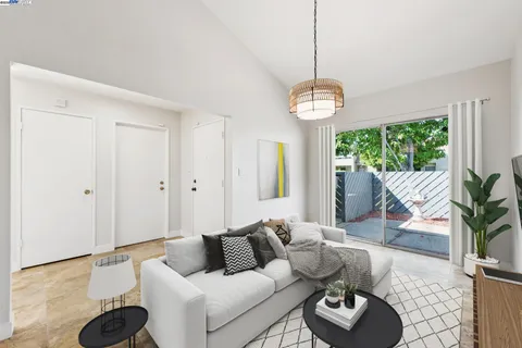 $949,000 | 1042 Mangrove Lane, Alameda, CA 94502