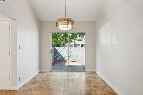 $949,000 | 1042 Mangrove Lane, Alameda, CA 94502