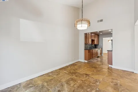 $949,000 | 1042 Mangrove Lane, Alameda, CA 94502