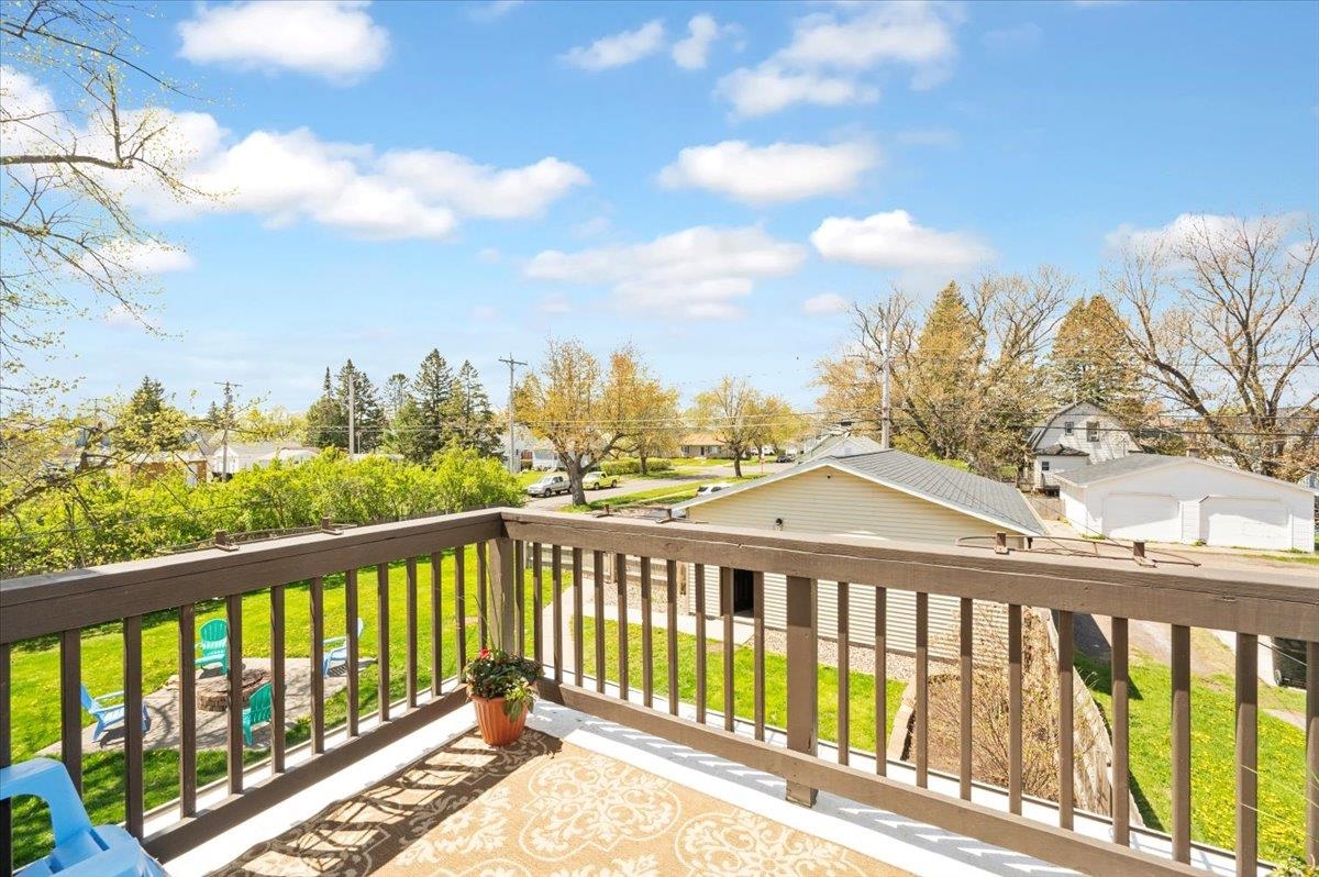 2127 Tower Avenue Superior, WI 54880 - Photo 17 of 39 Balcony with a residential view
