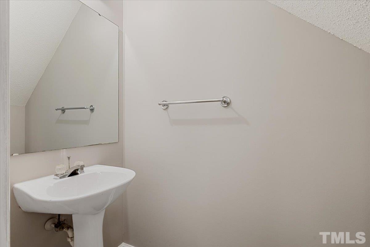 1929 Tischer Road Raleigh, NC 27603 - Photo 8 of 18 Gallery Image 8