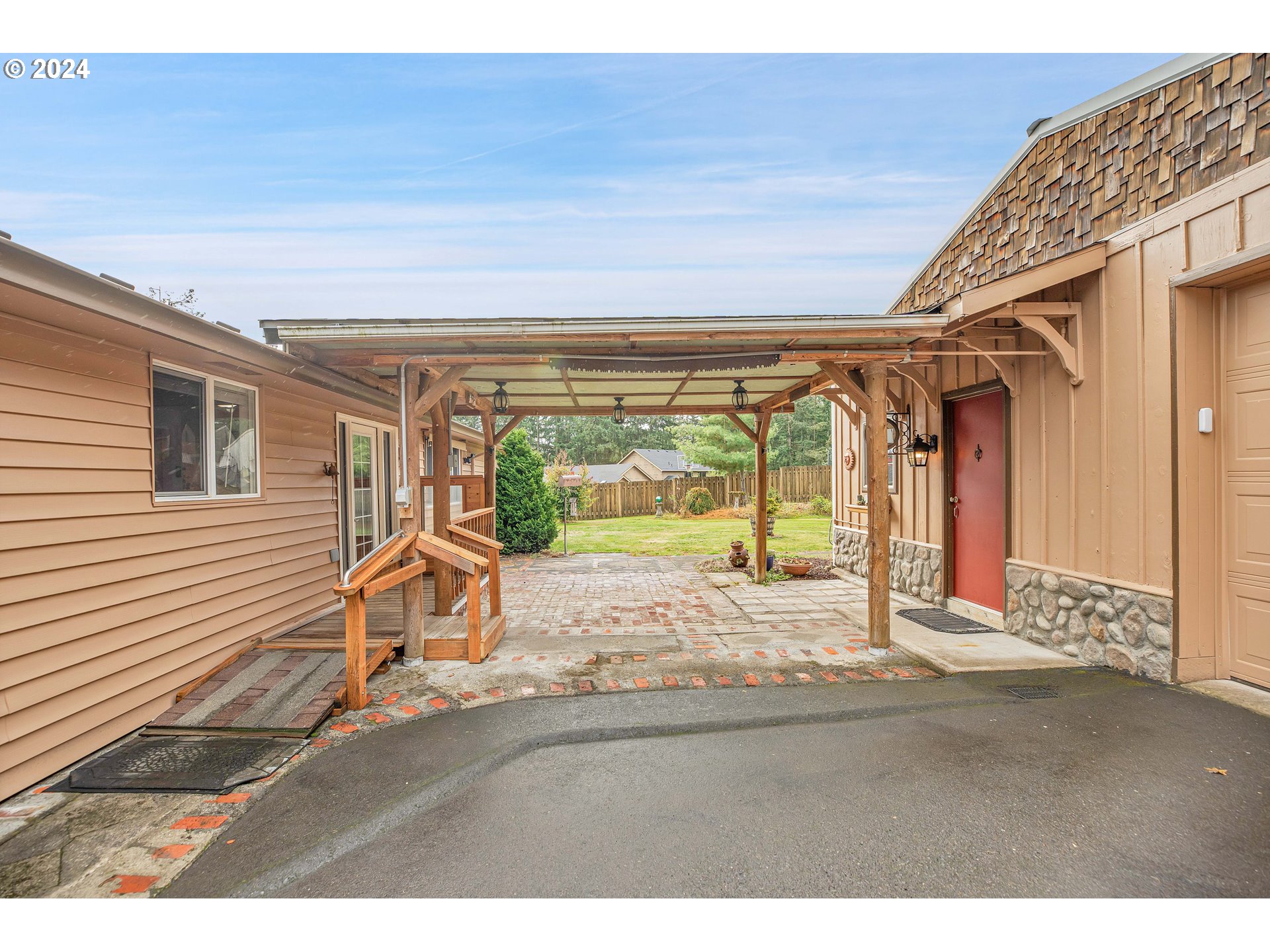 16259 South Bradley Road Oregon City, OR 97045 - Photo 24 of 38 Patio